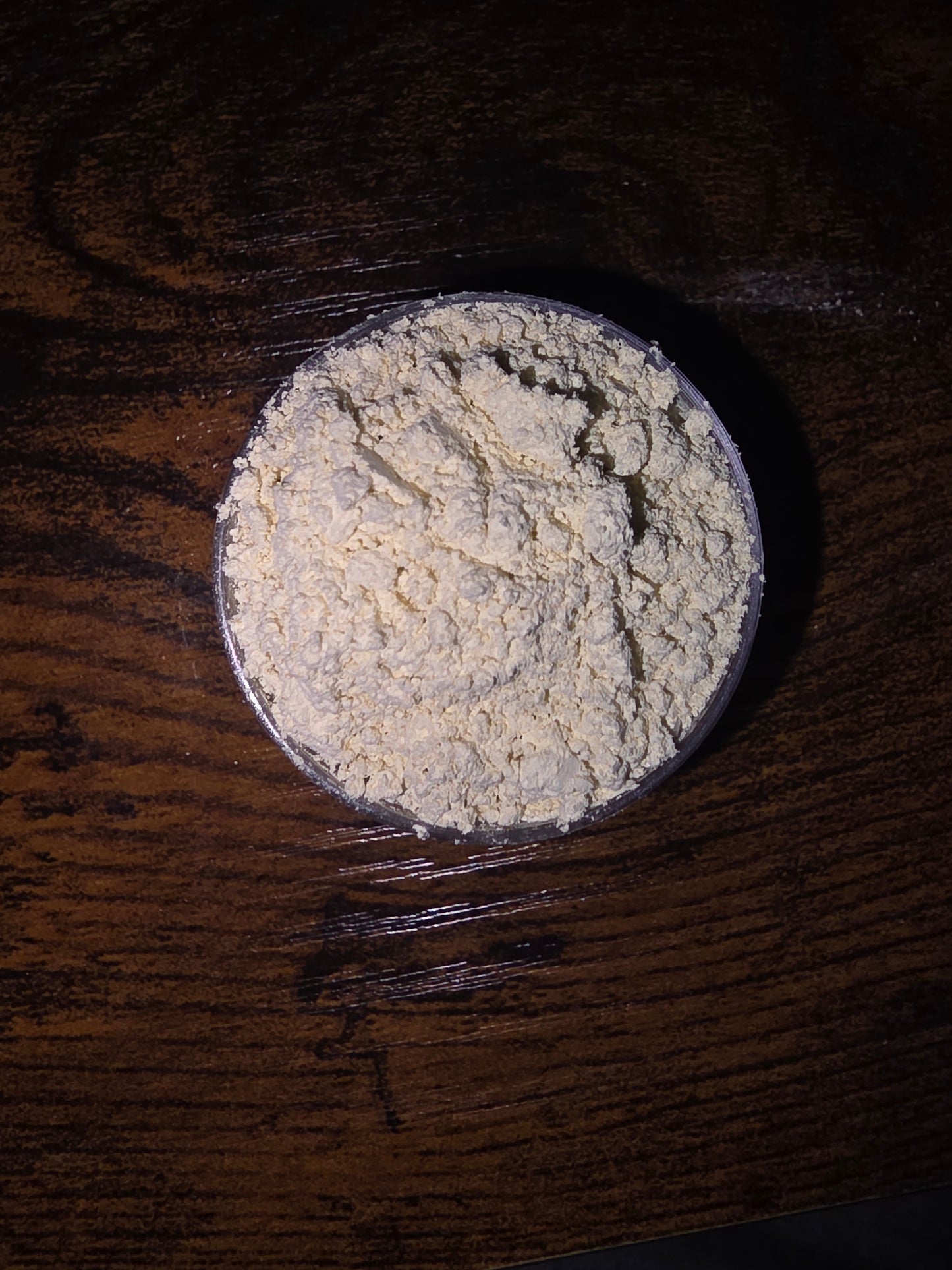 7OH White- cream Powder 97.2%