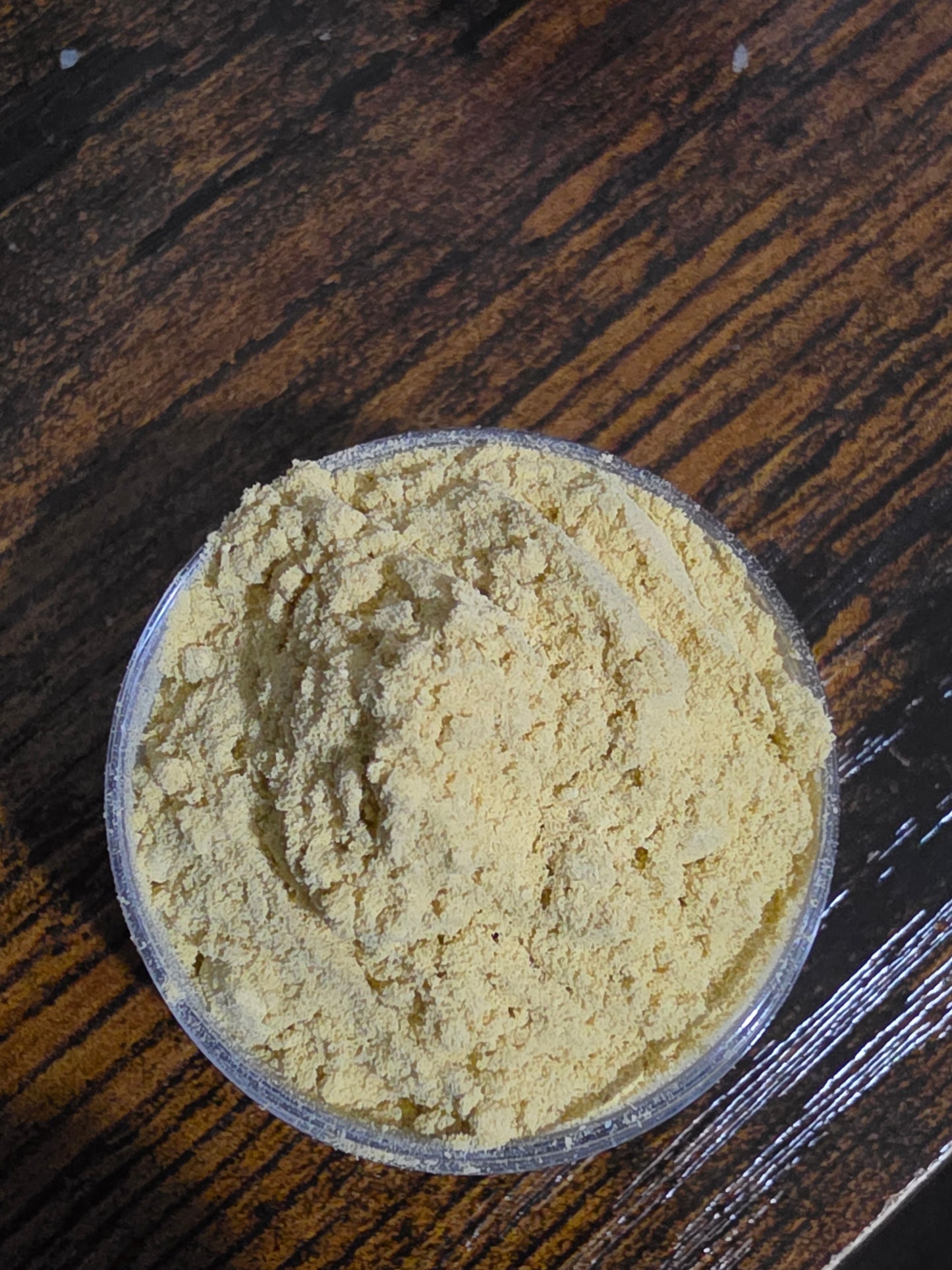 Mitragynine 74.4%  Total Alkaloids 95.7% Broad Spectrum